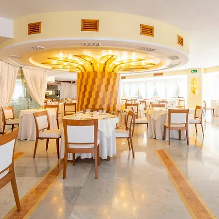 Grand La Pace (adults Only) ホテル サンタニェッロ