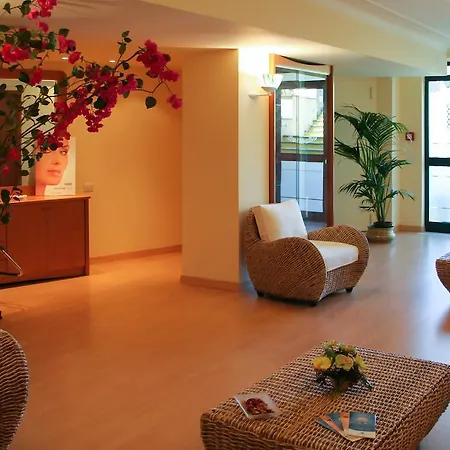 Grand La Pace (adults Only) ホテル サンタニェッロ