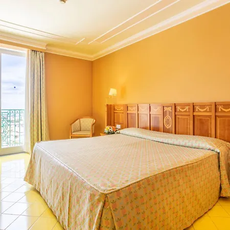 Hotel Grand La Pace (adults Only) 5*