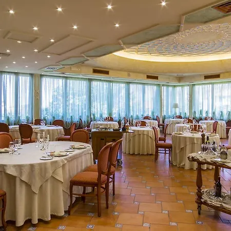 Grand La Pace (adults Only)