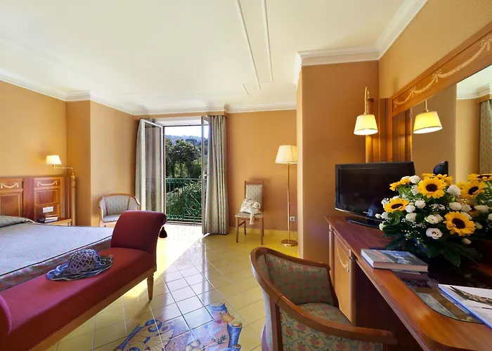 Hotel Grand La Pace (adults Only)