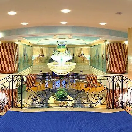 Grand La Pace - Hotel