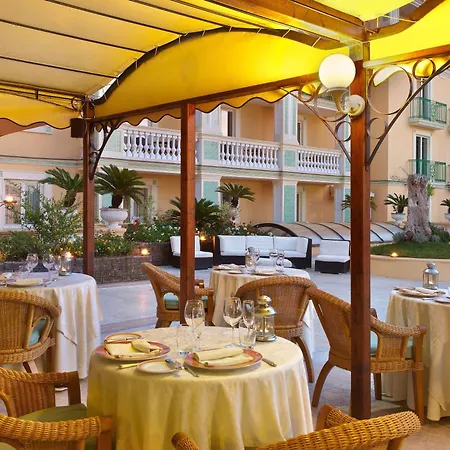 Hotel Grand La Pace -